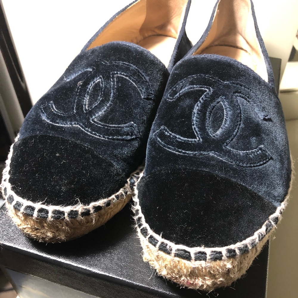 CHANEL Black Velvet Espadrille Flats with Jute Sole